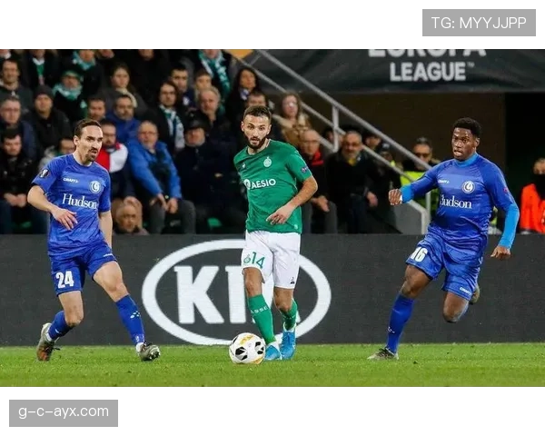 乌德勒支球员闪耀赛场,关键表现助球队连克强敌 乌德勒支球员闪耀赛场,关键表现助球队连克强敌