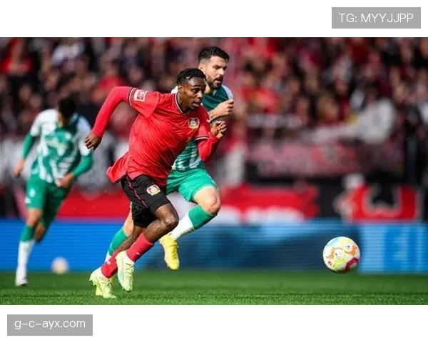 阿姆斯特丹足球俱乐部新赛季强势开局，球迷期待状态回暖再创佳绩